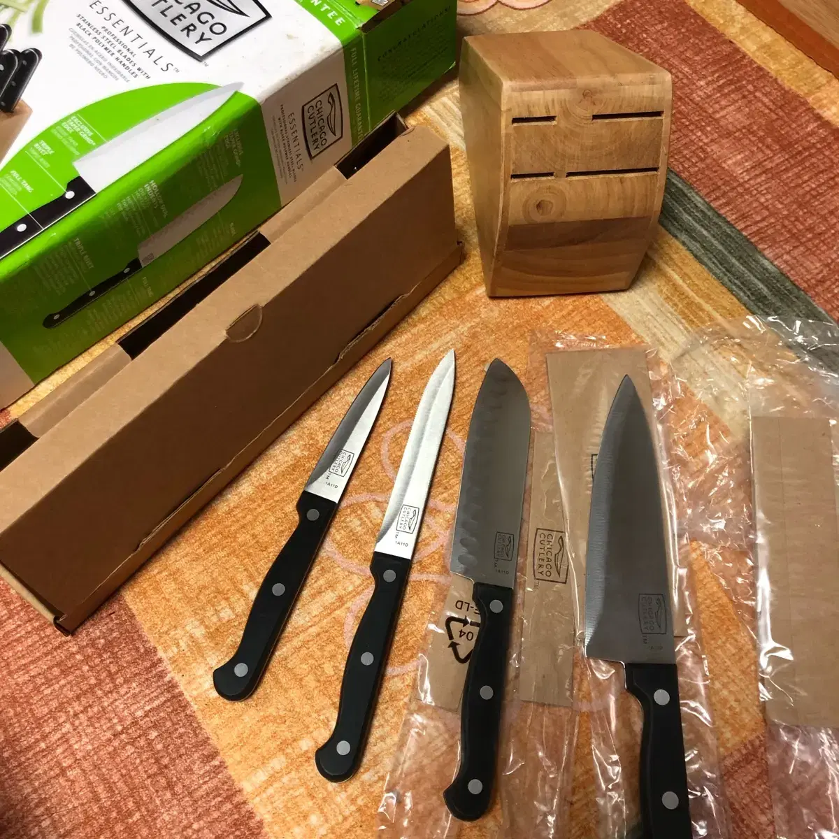 chicago cutlery 십만원넘는거 30000에 거저 팜. 무료배송