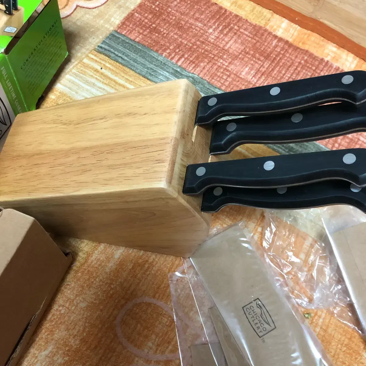 chicago cutlery 십만원넘는거 30000에 거저 팜. 무료배송