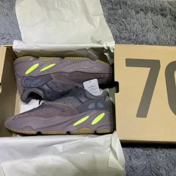 Yeezy 700 Mavue 고퀄리티 레플리카 | 브랜드 중고거래 플랫폼, 번개장터