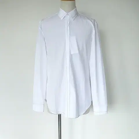 【Maison Margiela】세일)세재품)화이트 스티치 디테일 셔츠