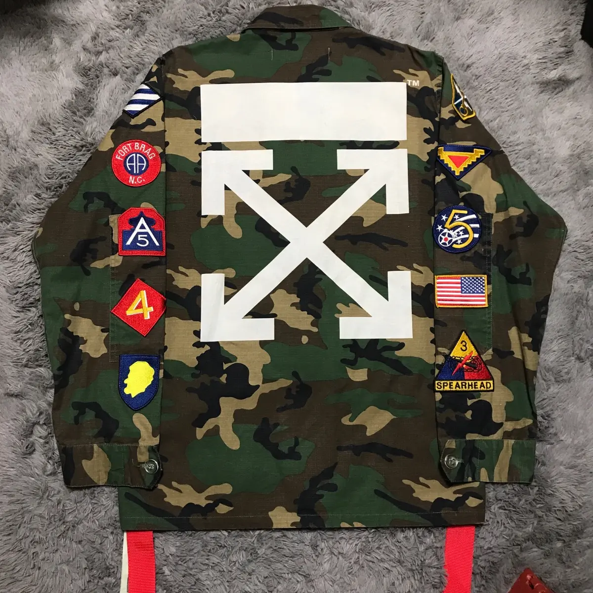 Off-White 오프화이트 카모플라쥬 필드자켓 | 브랜드 중고거래 플랫폼 