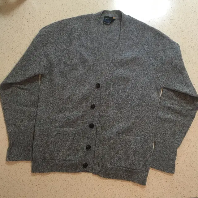 Mc Ritchie Pure Wool cardigan