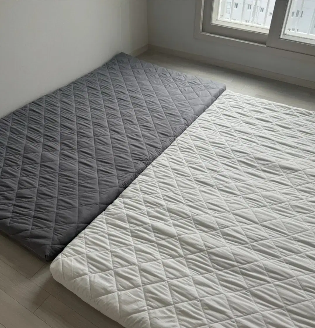 [Free Shipping] Myak Mat 9 Zone Floor Folding Mattress Topper Super Single Queen Bed