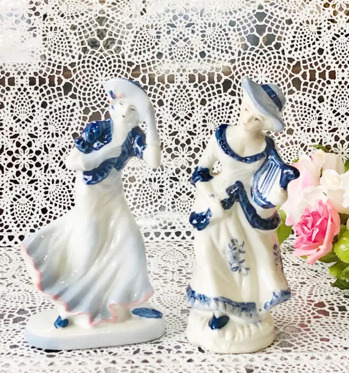 Japan Antique Blue & White Lady Figure 2 pcs 1 set