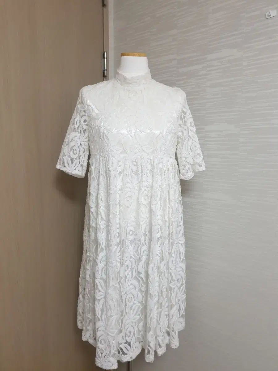 Self-wedding lace ONEPIECE