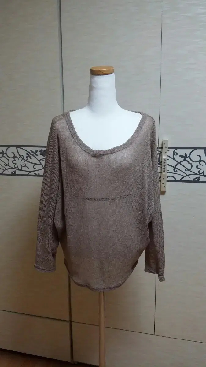 Knit cardigan-like T-shirt Beige 55.66