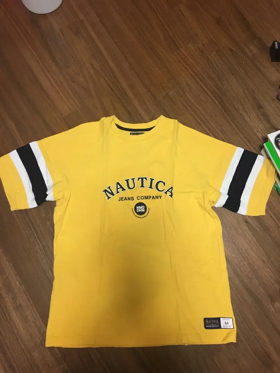 Nautica size M