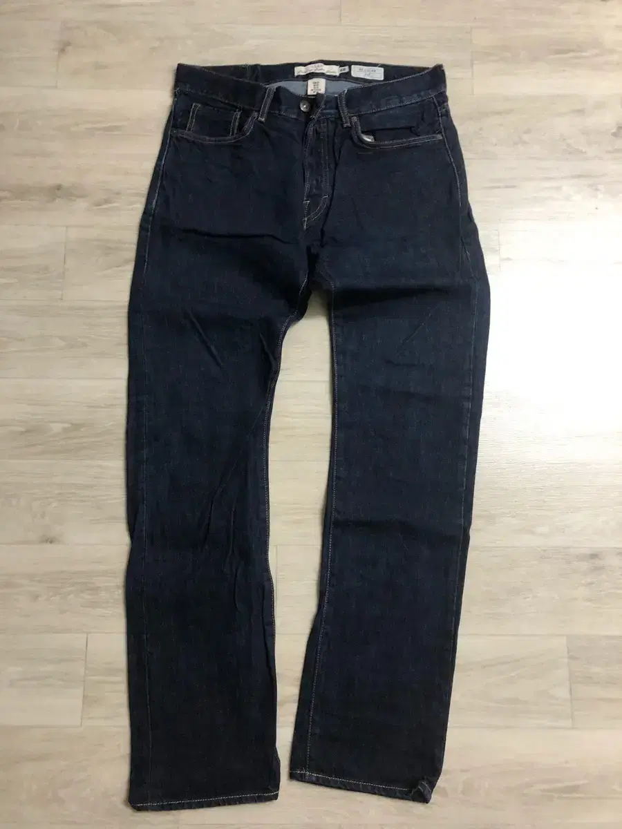 H&M Regular Fit Jeans