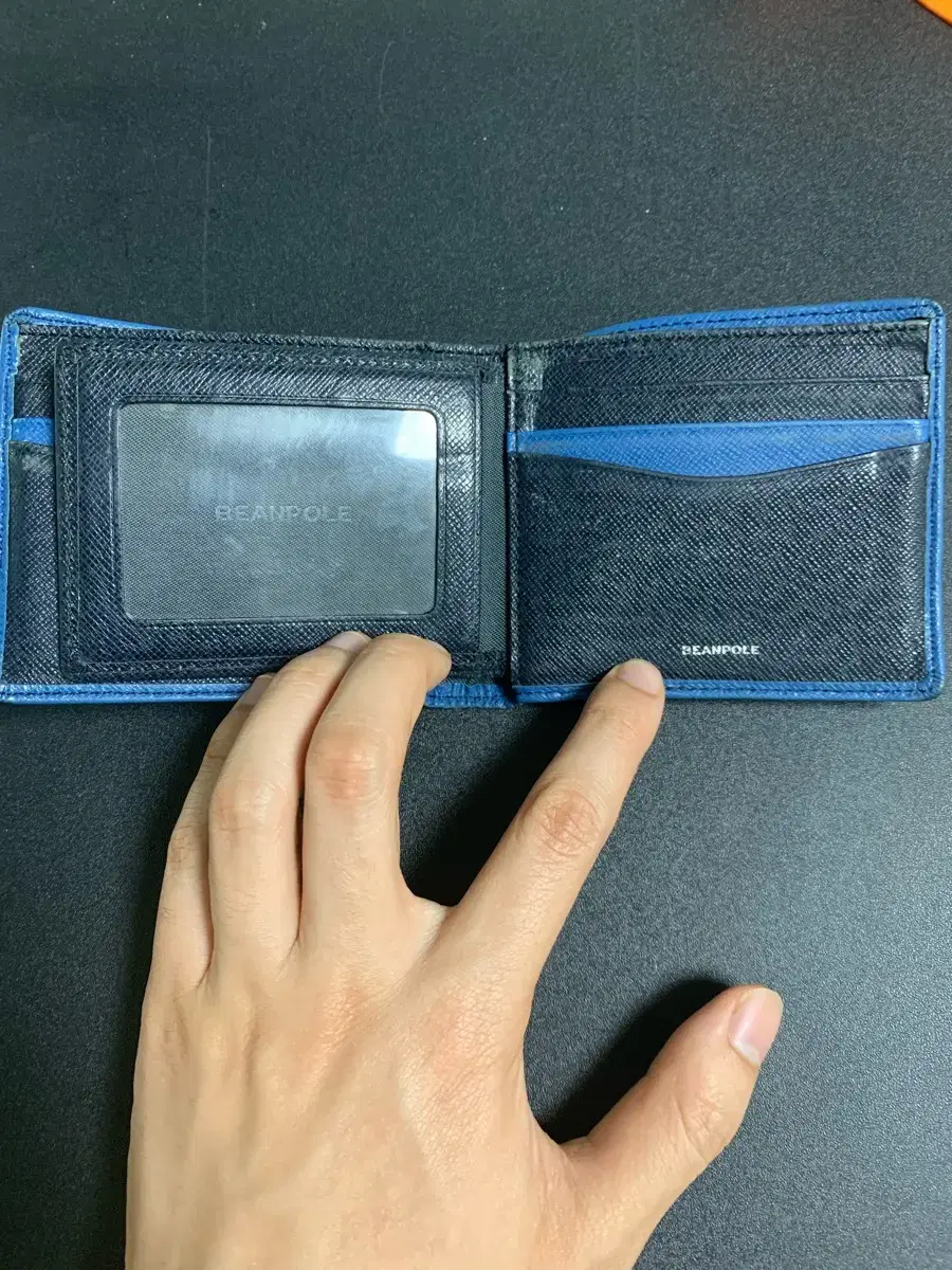 Vinnie Paul men's vahn wallet in blue color for sale.