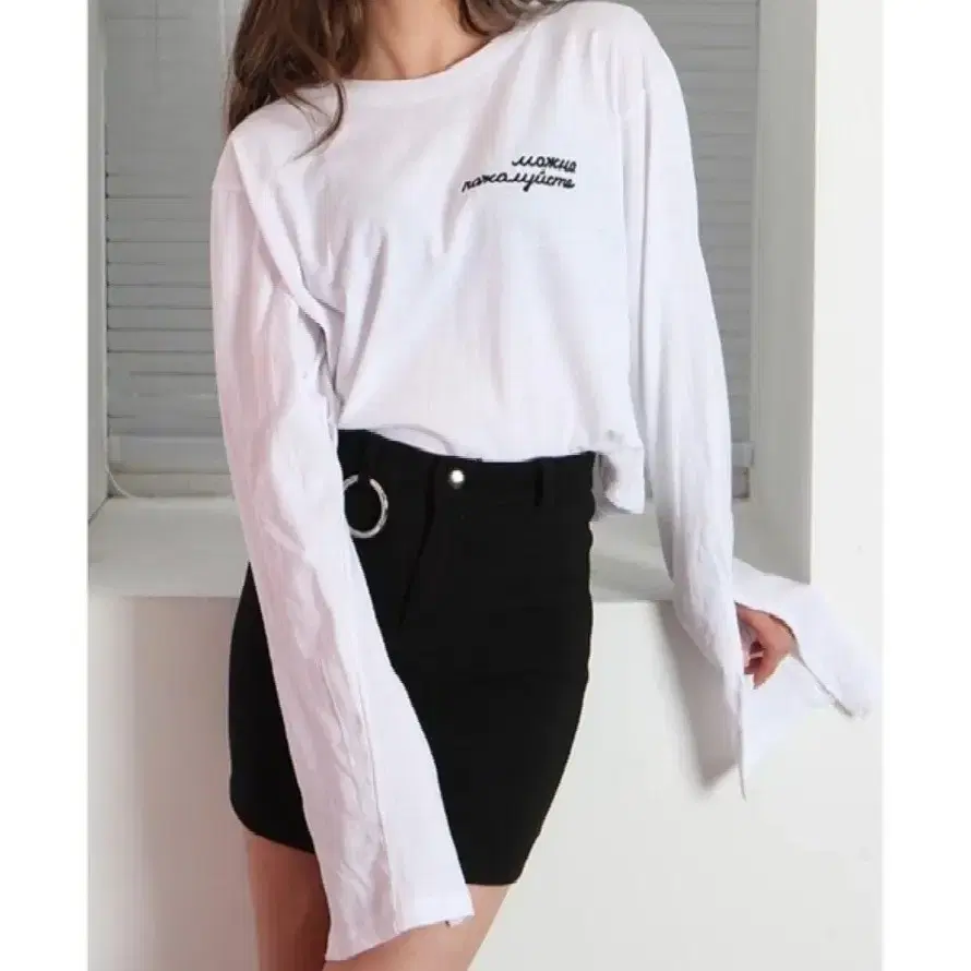 sleeve slit crop tee(black)