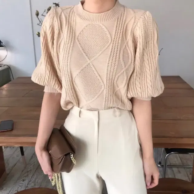 Balloon knit (beige color)