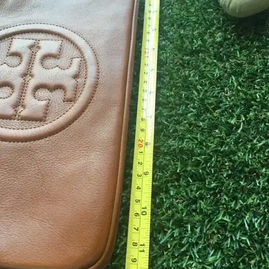 [토리버치] tory burch bombe reva 클러치. 숄더백겸