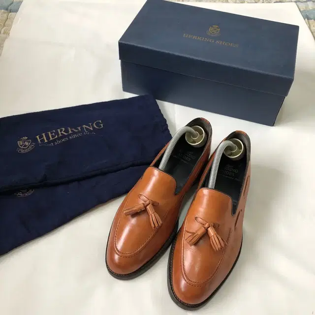 헤링슈 테슬로퍼 Herring Ascot II Pecan Nut Calf