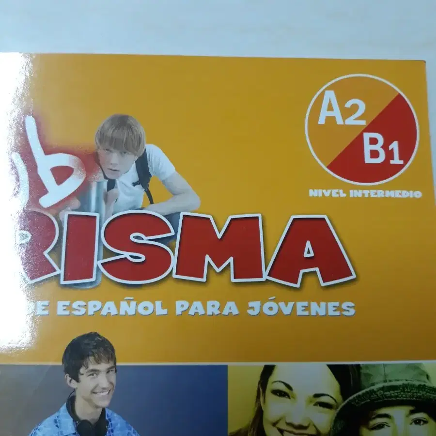 스페인어 회화 club prisma A2 B1 +cd (새책)