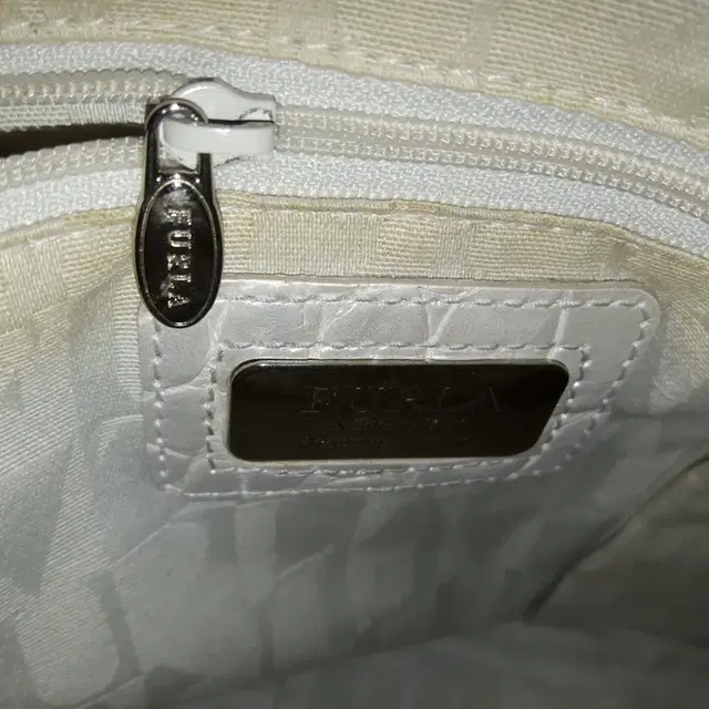 훨라 FURLA made in italy FURLA토트백사이즈cm 가로