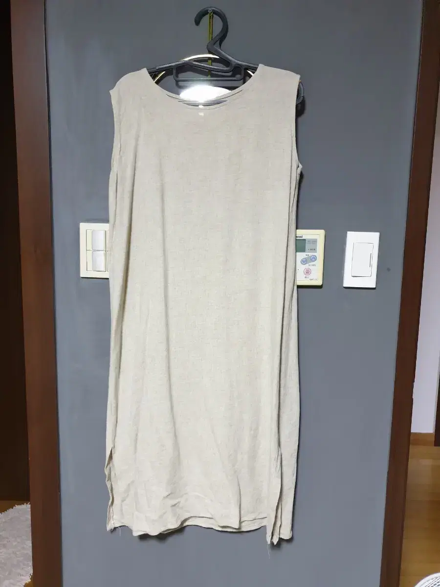 Layon.Linen Sleeveless ONEPIECE