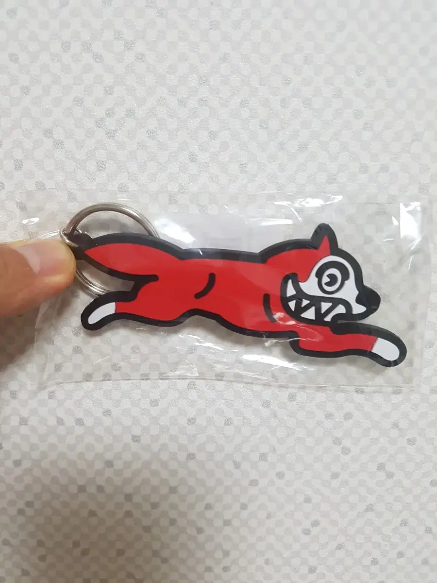 bbc running dog keyring 판매합니다