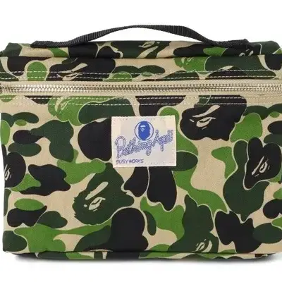 (새상품)베이프 camo abc pouch  판매합니다