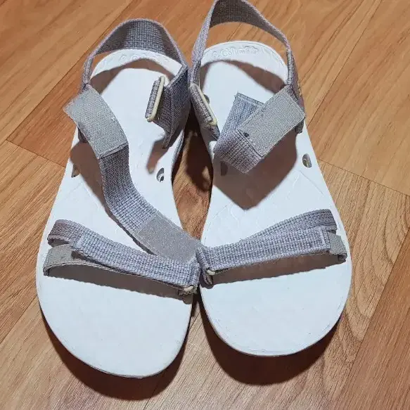 콜럼비아 샌들 샌달 sandal 250, 260가능