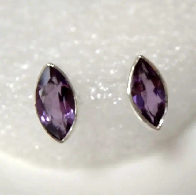 자수정 (Amethyst Gemstone) 전체실버 포스트귀걸이 925