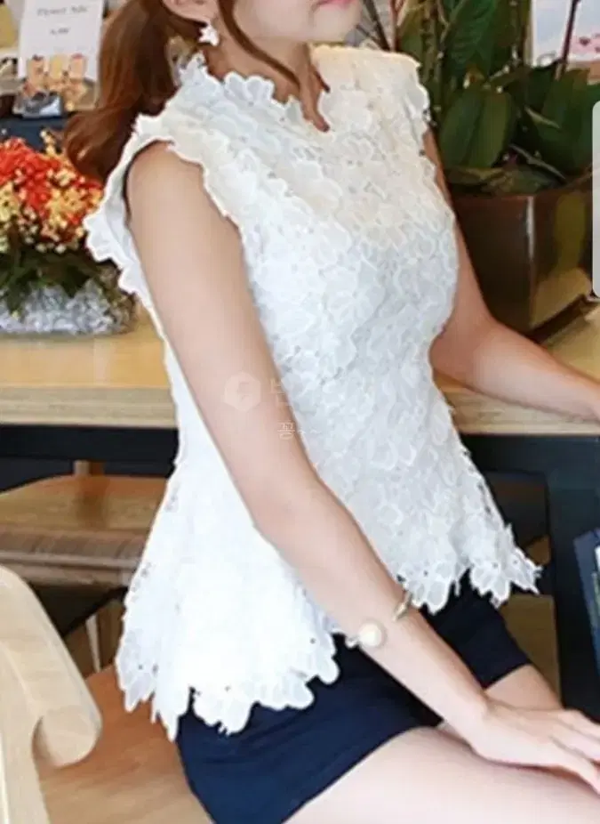 New Product] Flower Lace Nasi Blouse