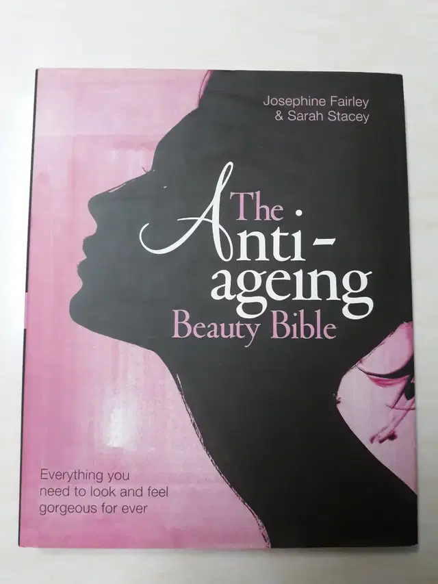 The Anti-ageing Beauty Bible (새책)