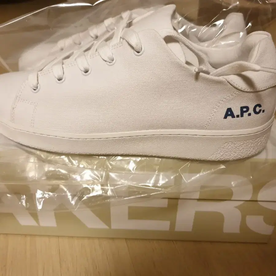 apc 아페쎄 컨버스 270사이즈