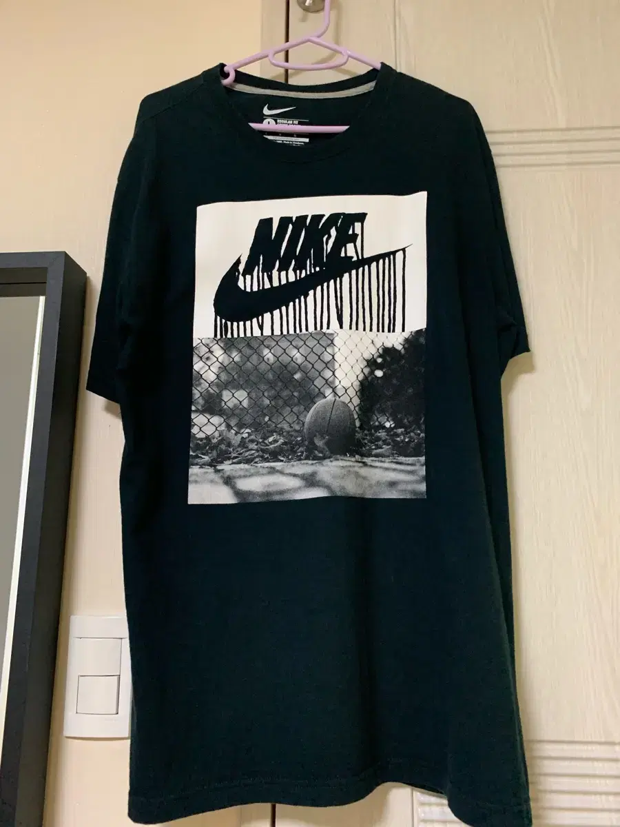 NikeShort Sleeve