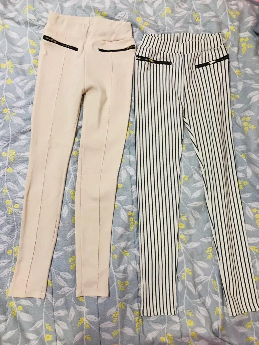 Striped white ivory high-waisted leggings