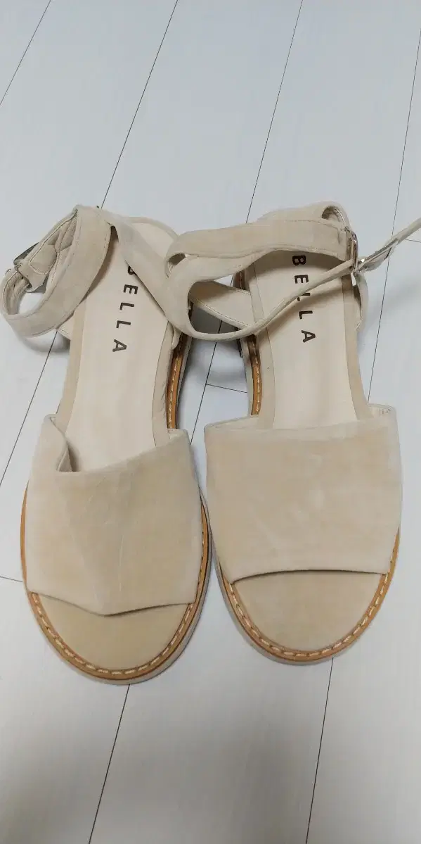 Ballerina sandals (230)