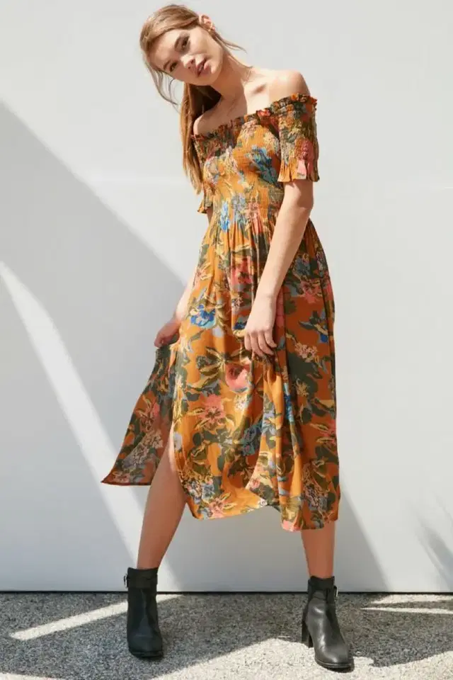 urbanoutfitters off- shoulder smoke dres