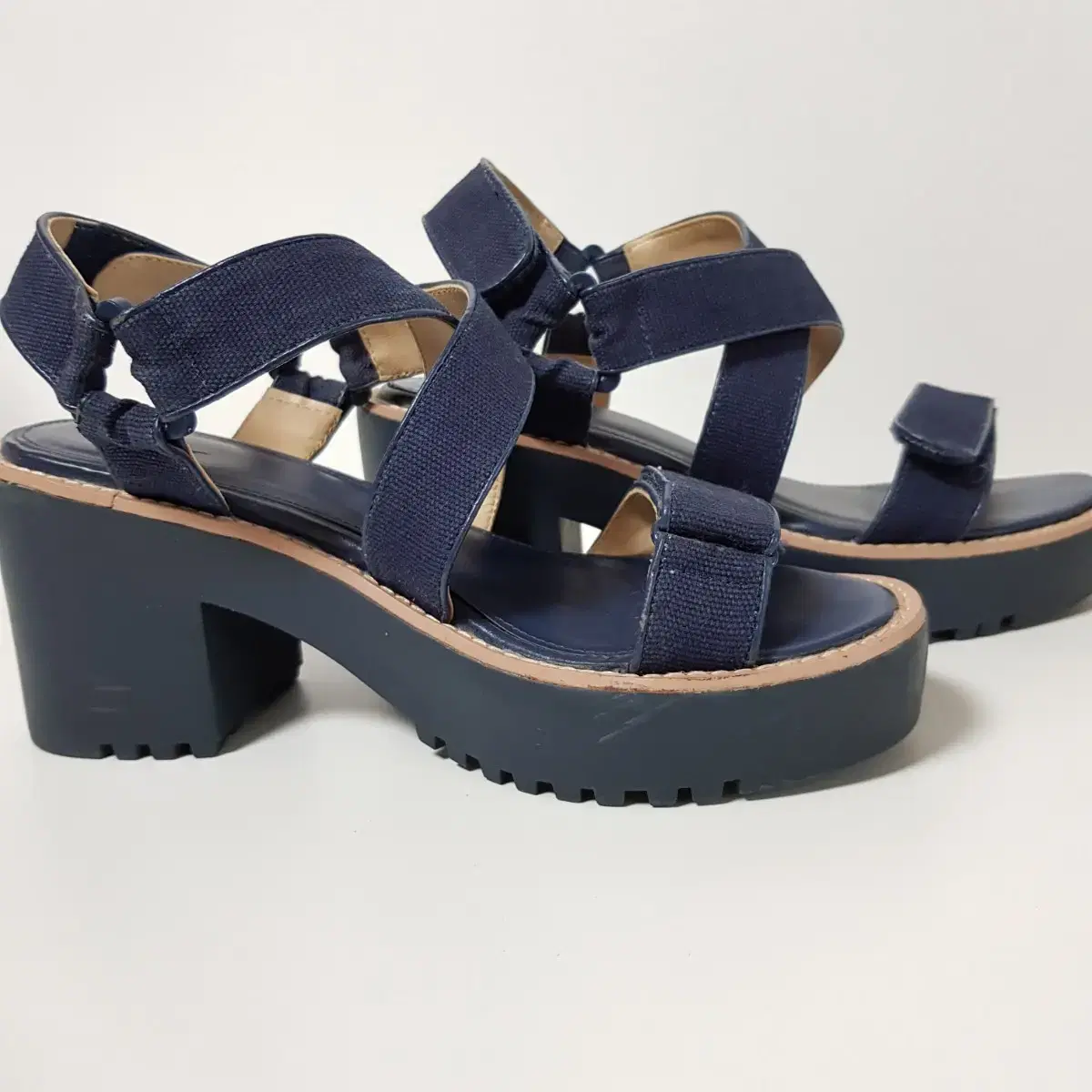 [250] ZARA Navy X-Strap Velcro Sandal