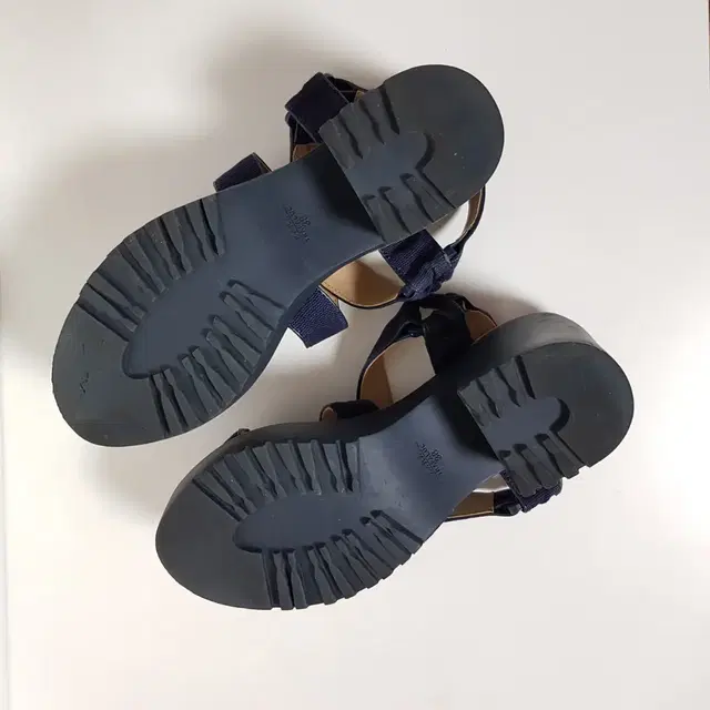 [250] ZARA Navy X-Strap Velcro Sandal