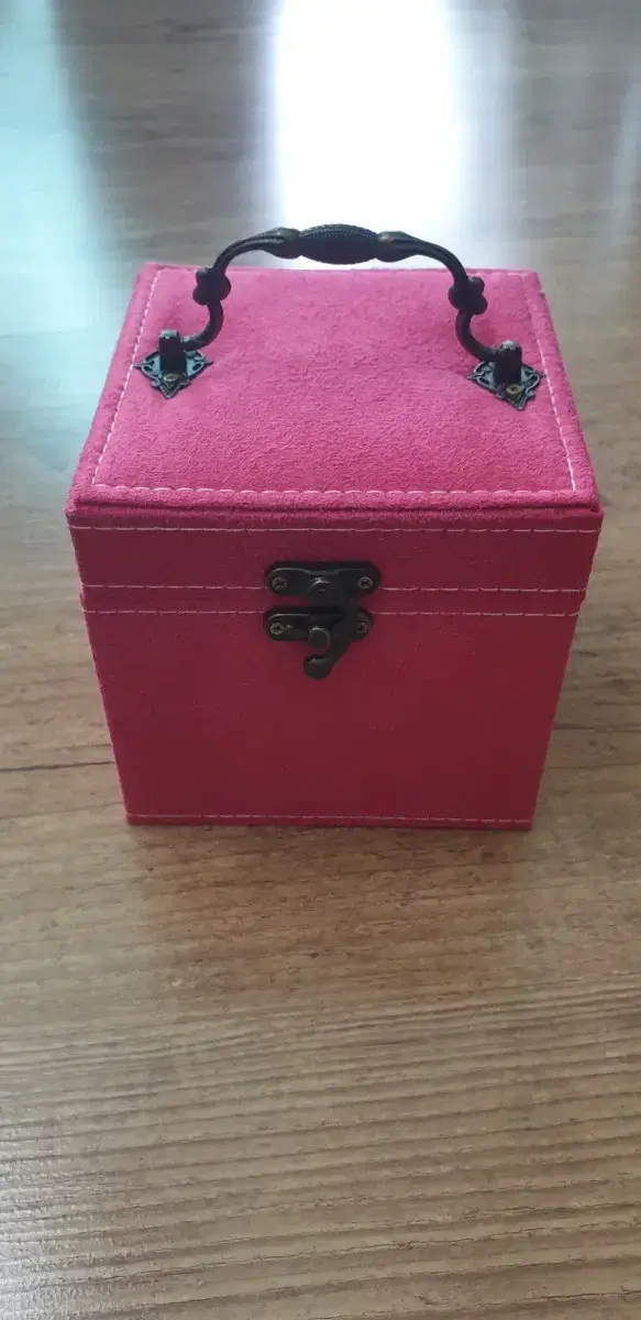 Accessories Jewelry Boxes Jewelry Boxes