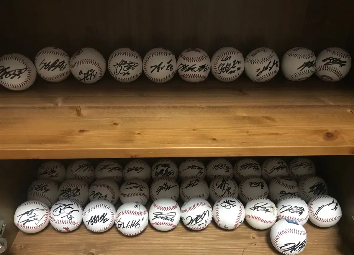 Sell autographed baseballs.