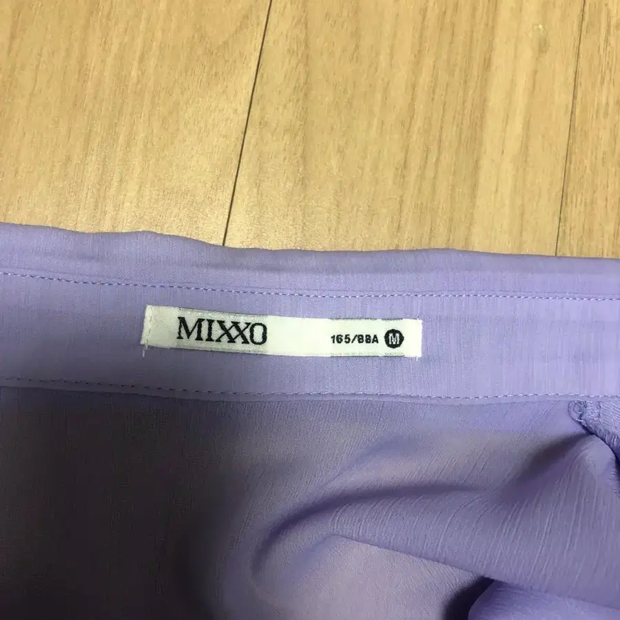 미쏘MIXXO 블라우스