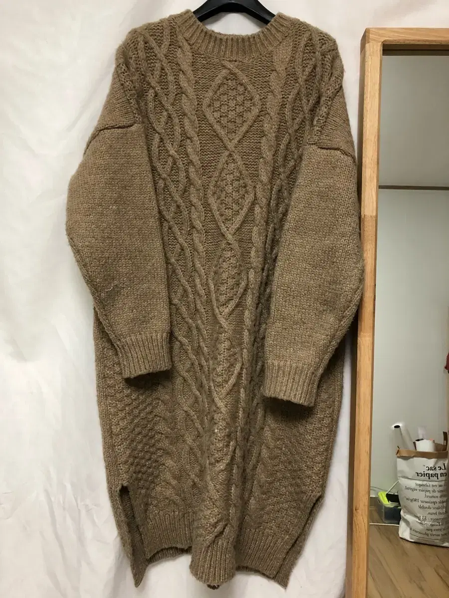 ONEPIECE / KNIT ONEPIECE / TWISTED ONEPIECE / OPEN-BACK ONEPIECE / BEIGE