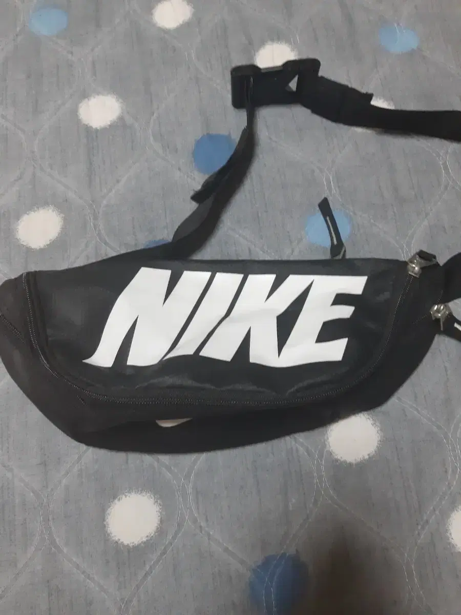 Nike crossbody bag