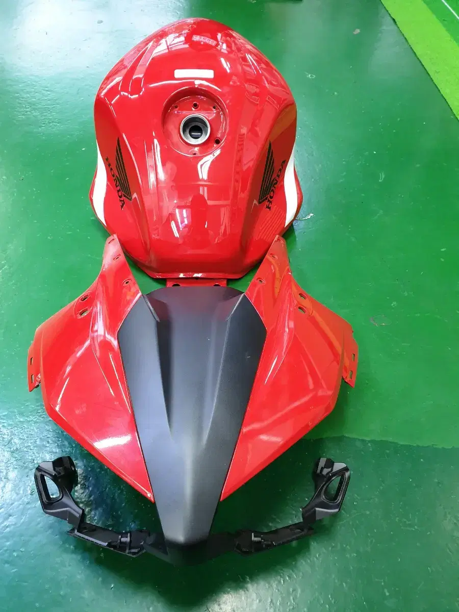 cbr500r탱크 어퍼카울