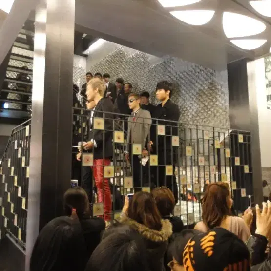 bigbang  x 10 corso como G-dragon 스컬 티셔츠