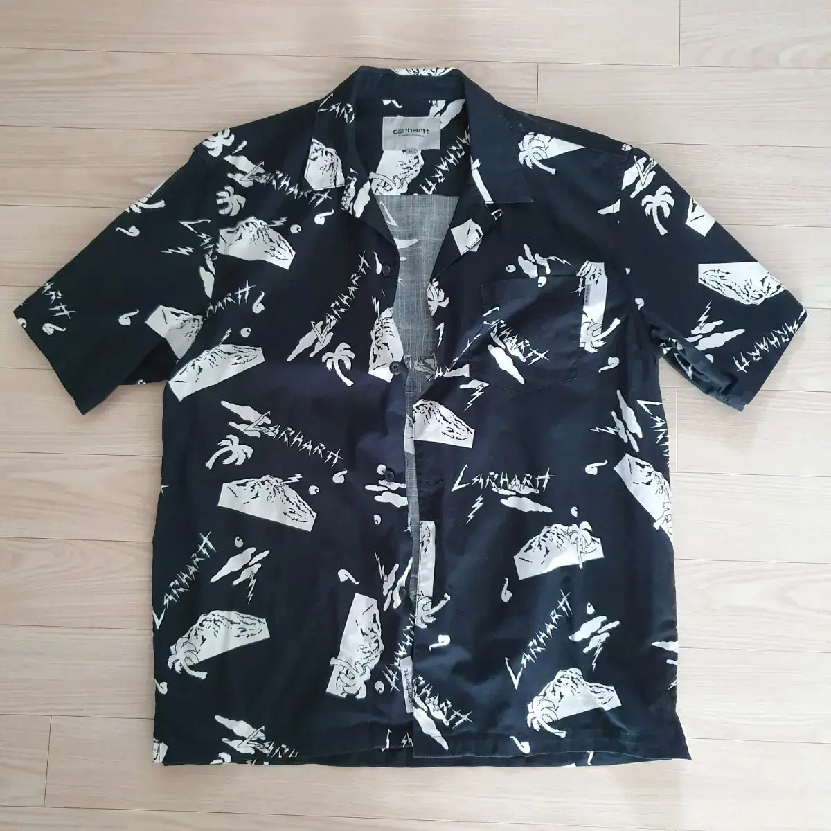 Calhart Hawaiian Short Sleeve Shirt