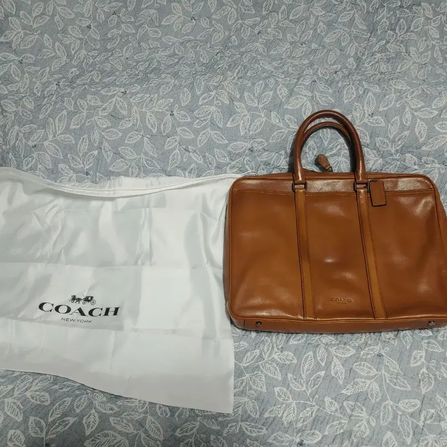 coach 칼프레더 메트로폴리탄 슬림 브리프케이스