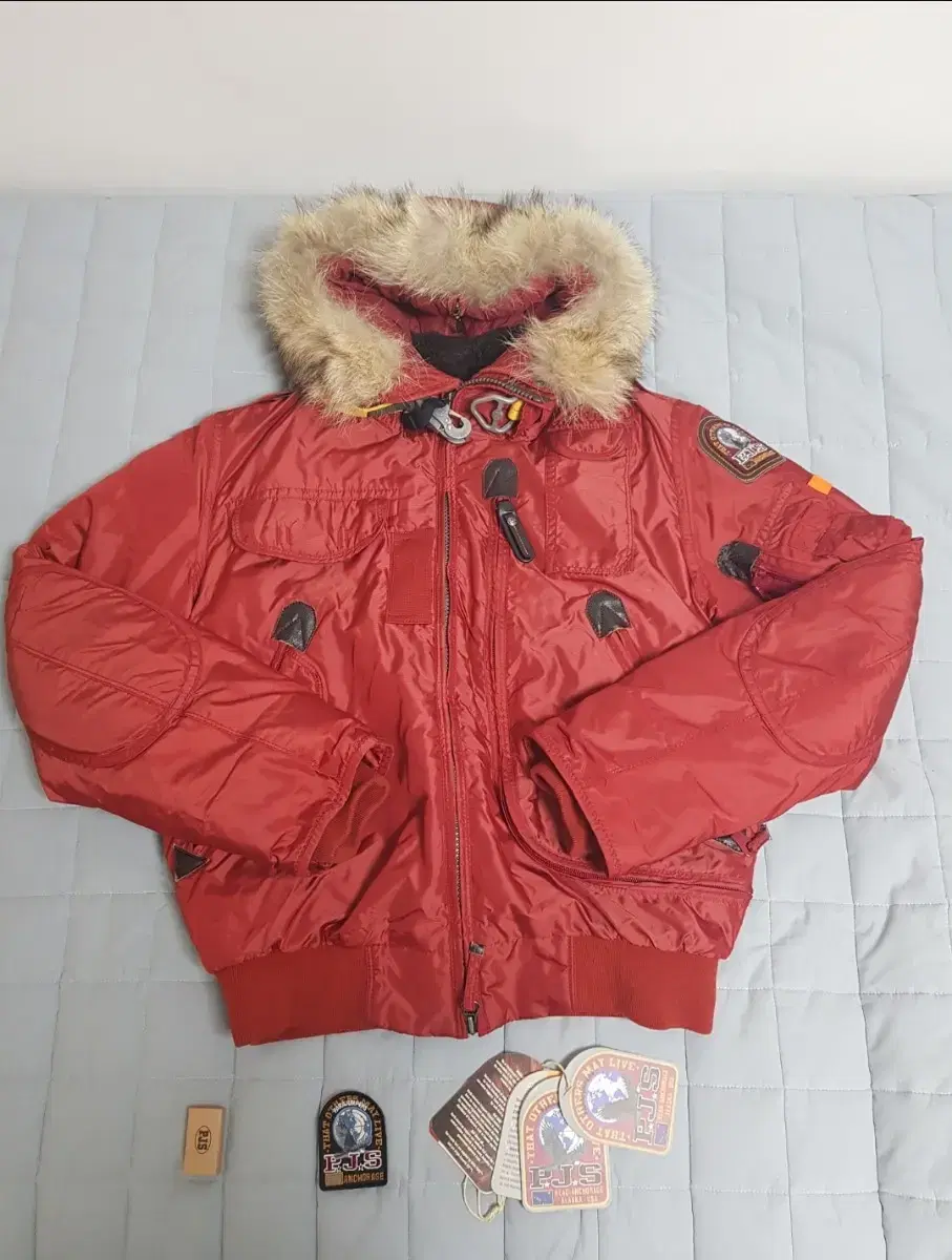 [S] Parajumpers Hump