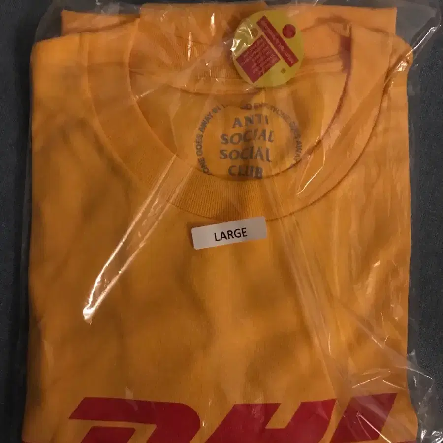 anti social social club DHL collab 콜라보 티