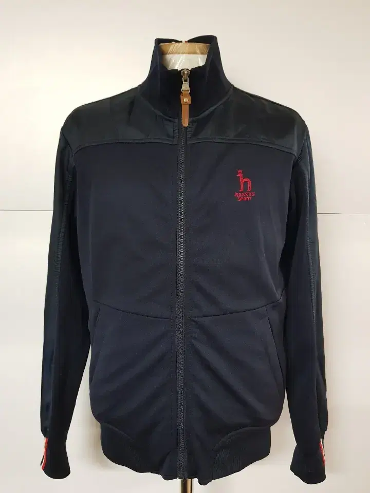 66) Hedges All Zip Up Jacket Zip Up Nearly New