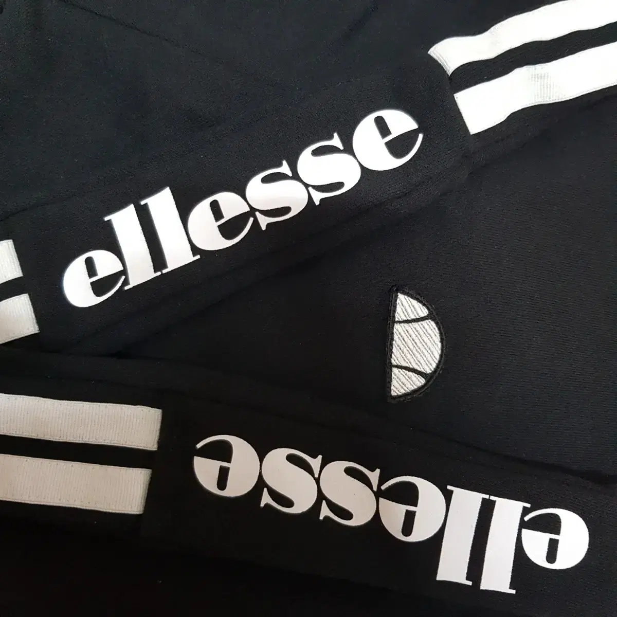 엘레쎄 ellesse 맨투맨