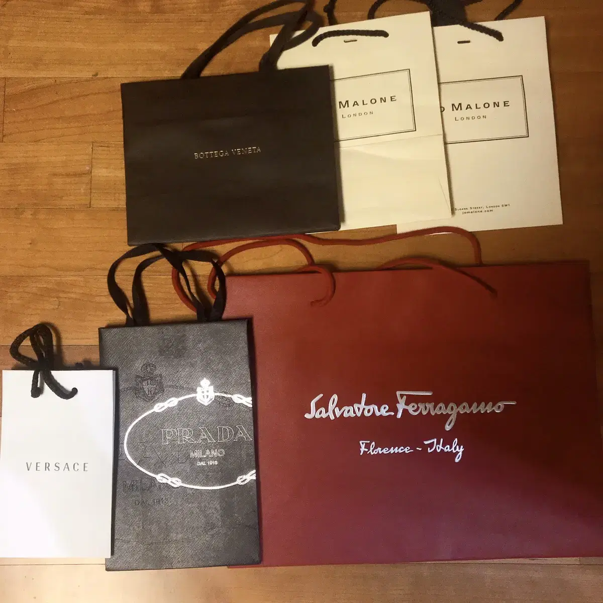 Luxury shopping bags and boxes