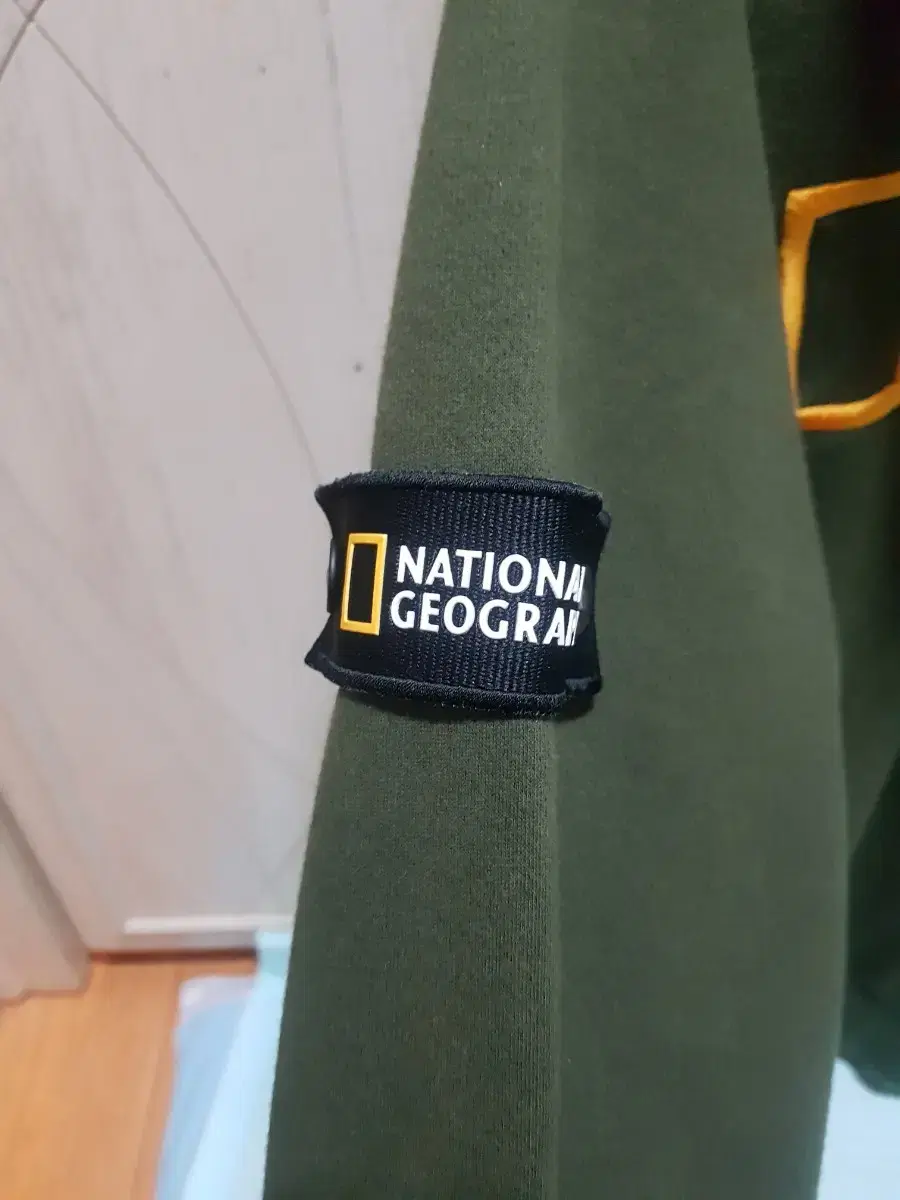 National Geographic Hooded Up