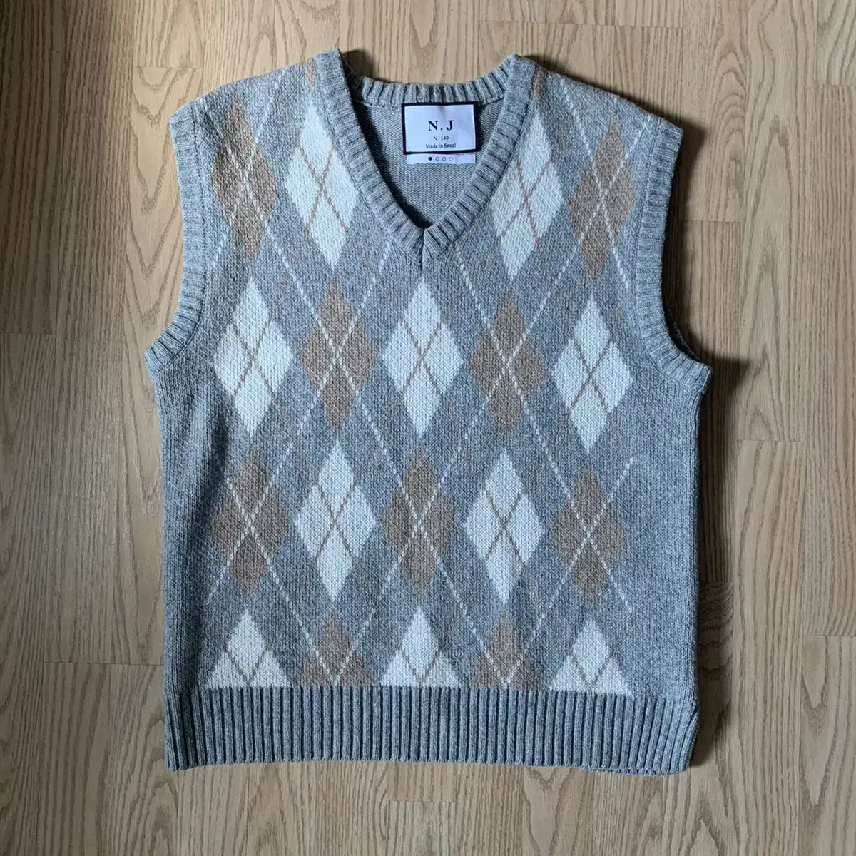 Sidestepped Argyle Knit Vest