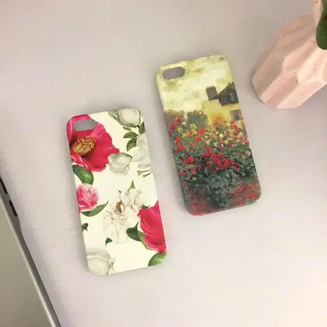 Monet phone hard case.